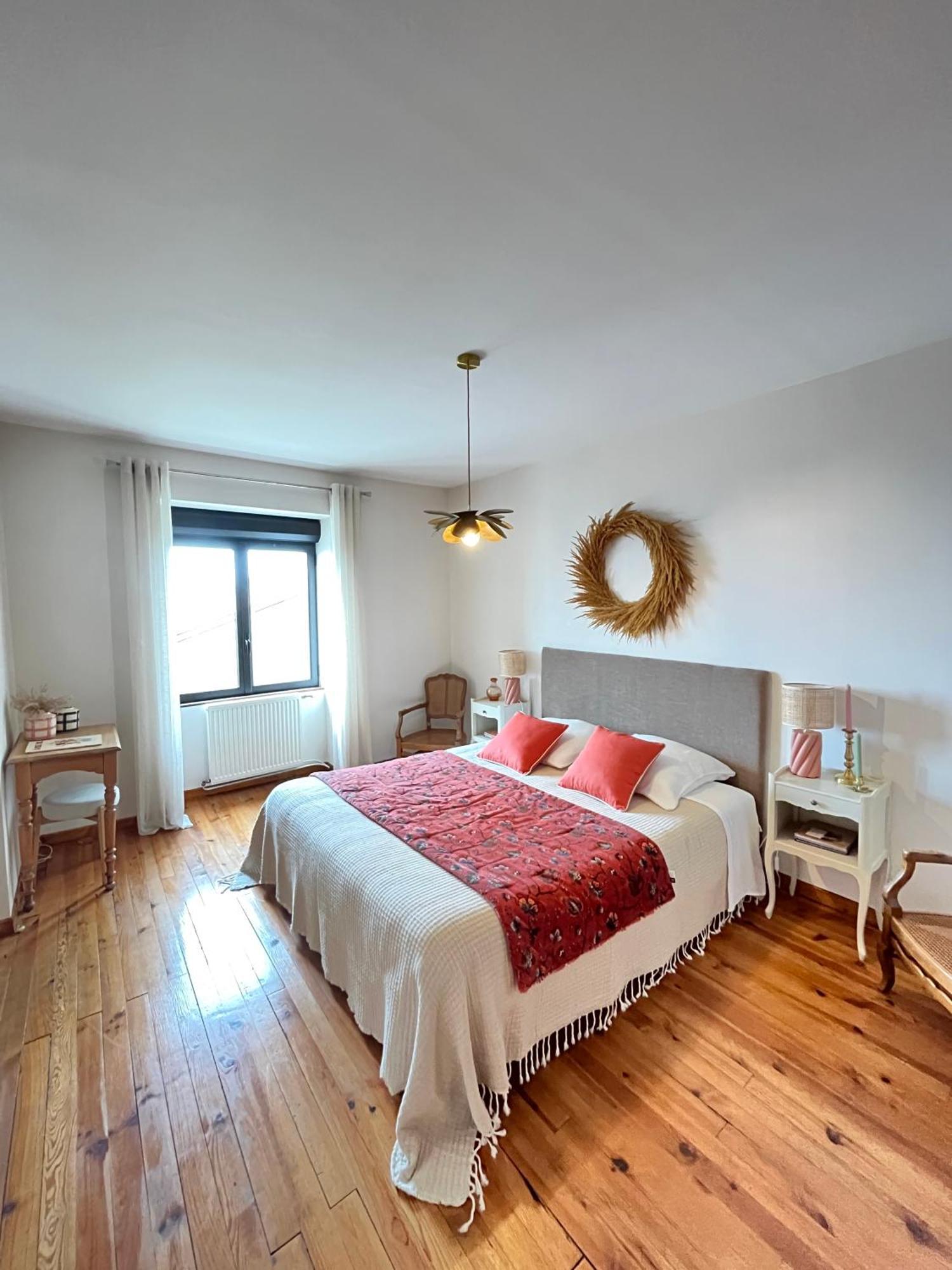 Le Balcon Du Fetre Bed & Breakfast Chiroubles Exterior photo